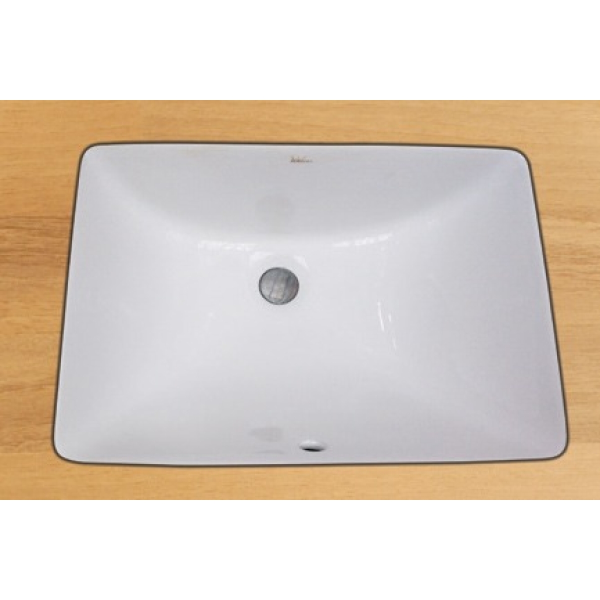 Walrus WR-220110 長方形檯底面盆