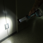 Makita DML807 充電式LED手電筒