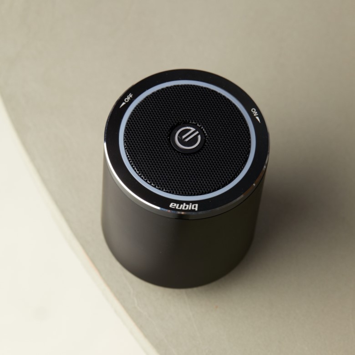 eubiq BTS-B 藍芽喇叭適配器 (黑色) eubiq BTS-B 藍芽喇叭適配器 (黑色)