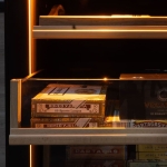 EuroCave V-CIGAR-S 恆溫保濕雪茄櫃 (尼祿黑/全玻璃門)