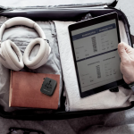 Momax UA26UKD 1-World² 20W 三接口旅行充電插座 (黑色)